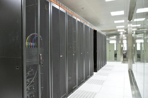 百纵科技香港服务器机房053.jpg